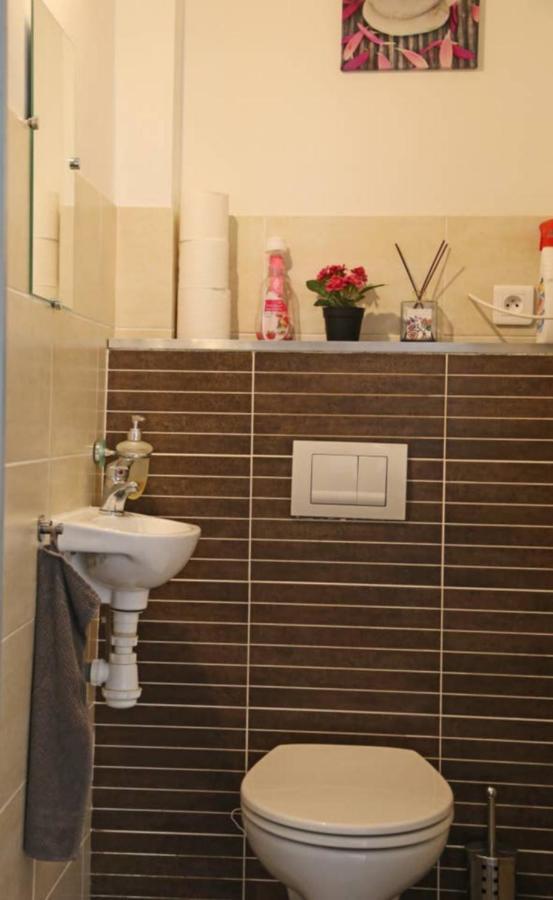 Location saisonnière d'un appartement à Sète Extérieur photo